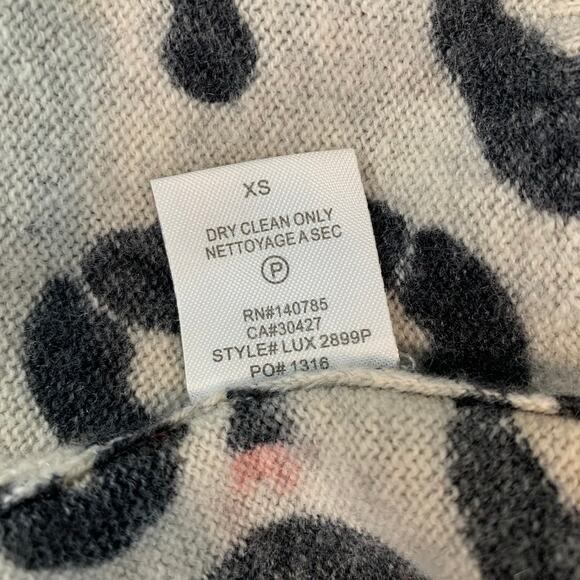 Brochu Walker 100% Cashmere Printed V-Neck Kelso Sweater Leopard Pullover - Picture 12 of 13